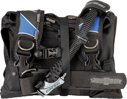 Lightest Travel Scuba Diving BCD - Folds Completely to save Space - Fully Accessorised: 8 D-Rings, 2 Wide Side Pockets, 2 Rear Trim Pockets - High Lift Capacity - Travelight: Designed in Italy